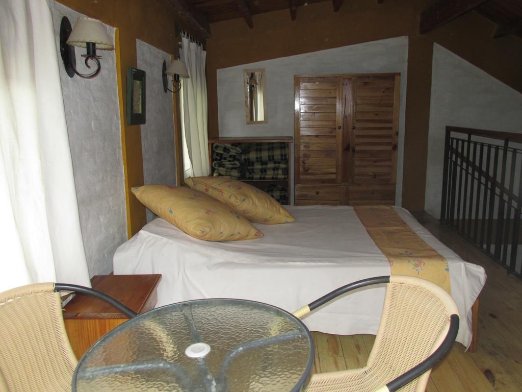 Cabanas Los Arreboles Потрерильос Номер фото